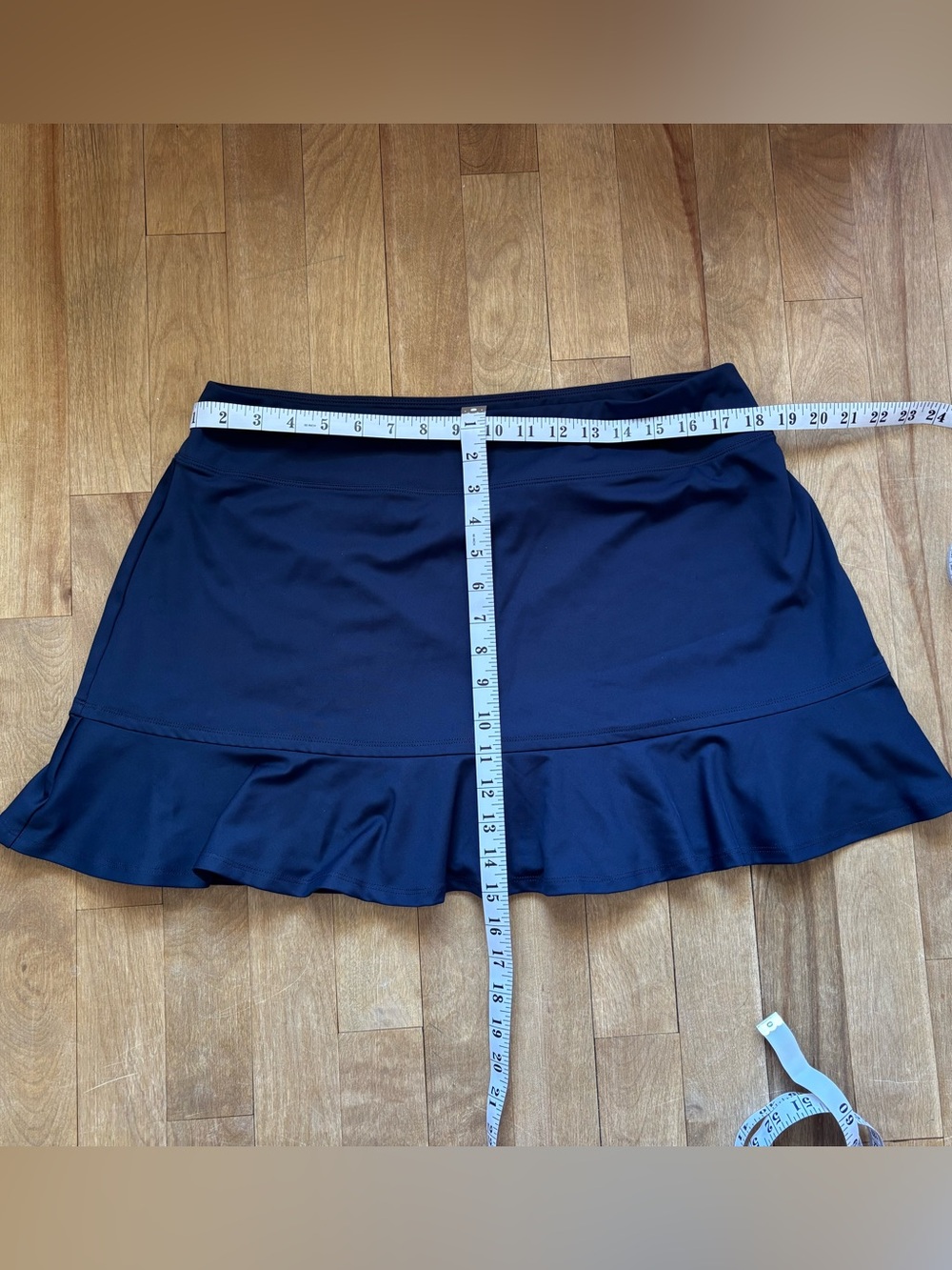 Tommy Bahama Navy Mini Skirt or Skort with Ruffle Hem XL - Picture 3 of 6